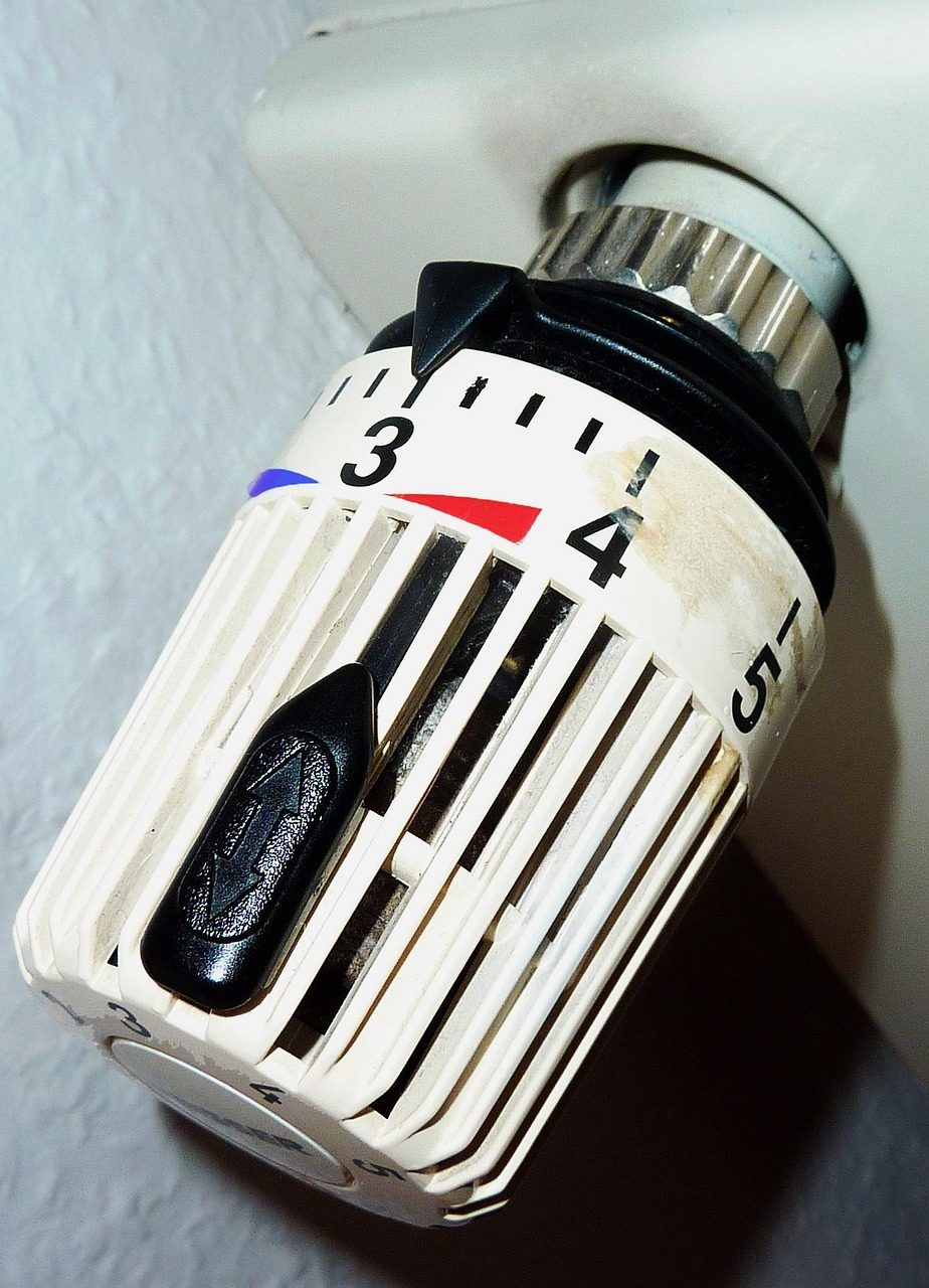 Guide installer et régler un thermostat pour économiser le