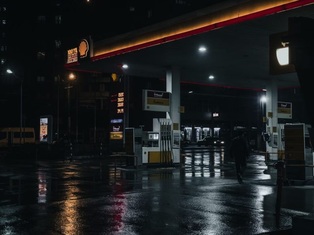 Marseille : petites entreprises en péril face à la hausse des carburants