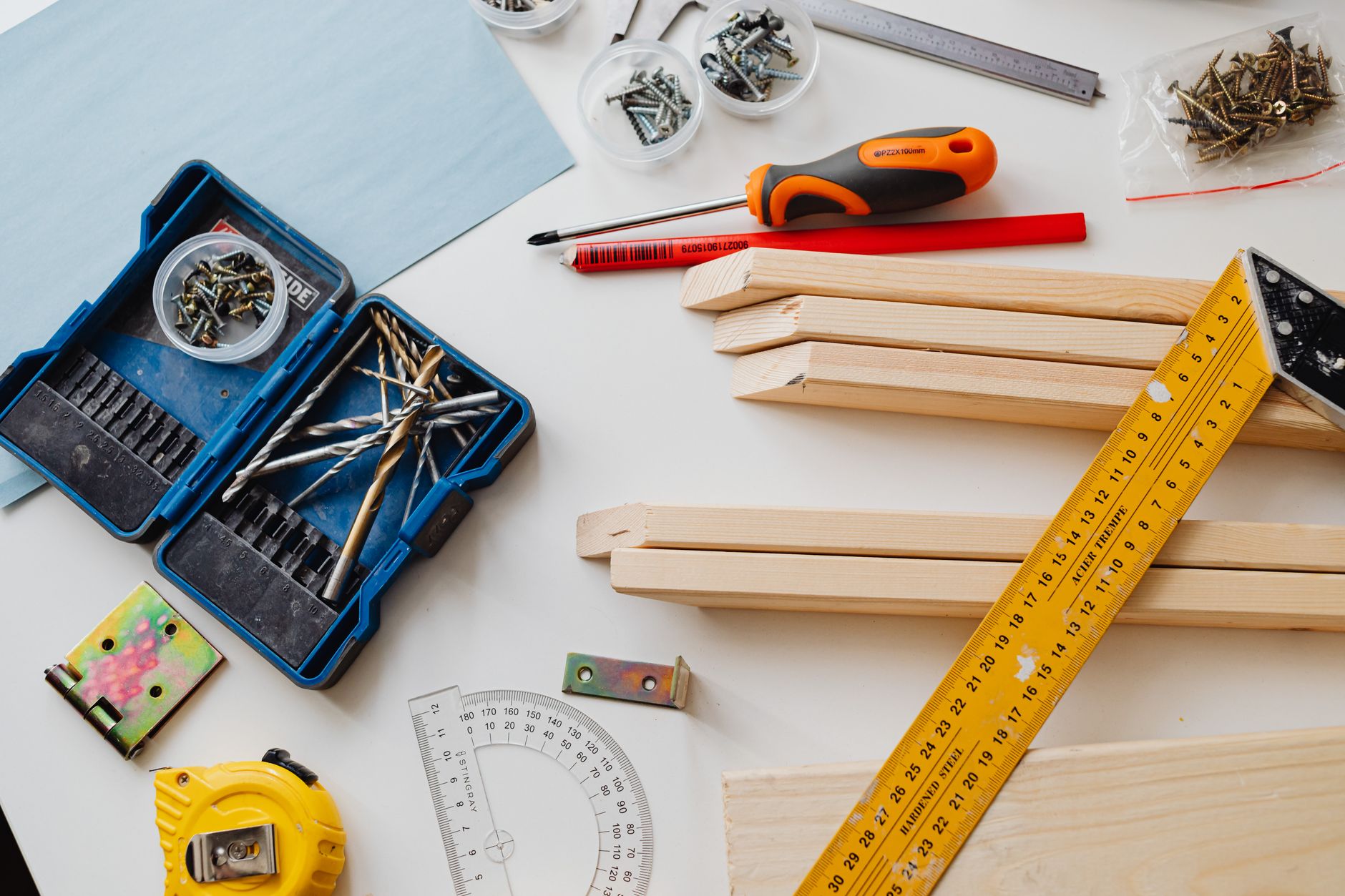Bricolage et réparations : guide des premiers actes et limites
