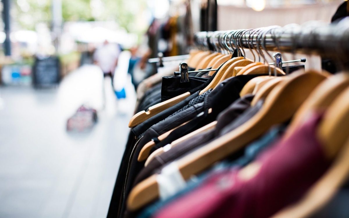 Vêtements en ligne : le lieu de fabrication affiché aussi gros que le prix