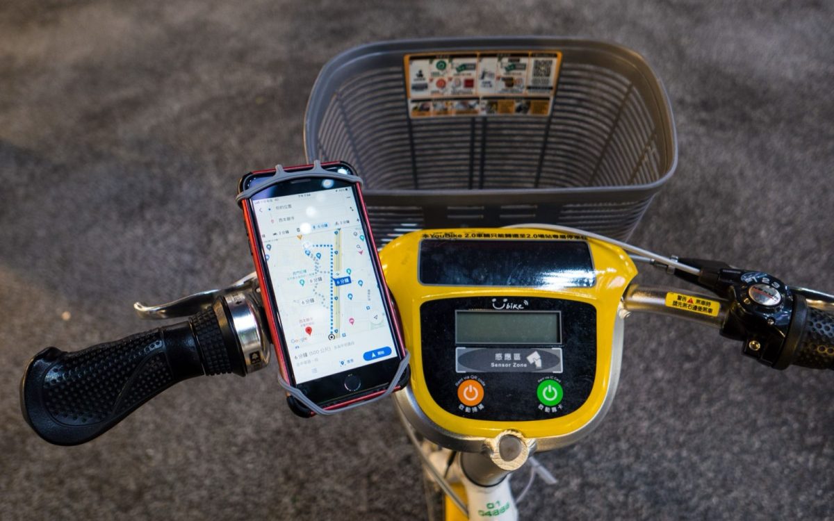 Support téléphone pour scooter : bien le choisir et le fixer