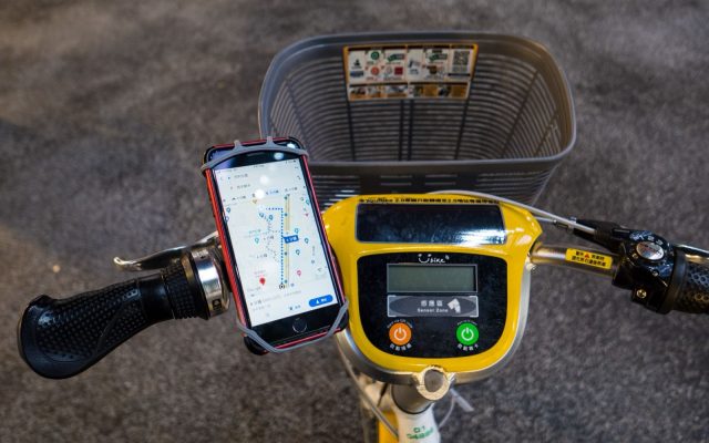 Support téléphone pour scooter : bien le choisir et le fixer